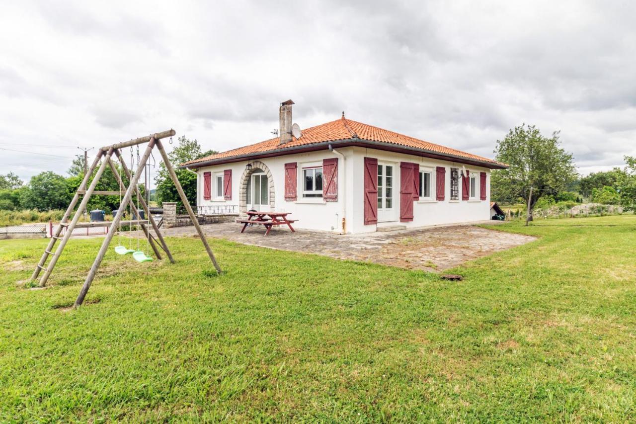 Kiloredy Villa Bidache ภายนอก รูปภาพ